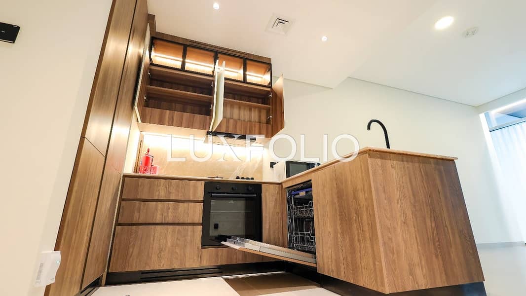 ⁠Modern Living | Burj Khalifa Views | Brand New - Image 8