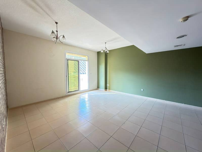 1331 SQFT 2 BEDROOM WITH BALCONY FOR SALE IN QUEUE POINT