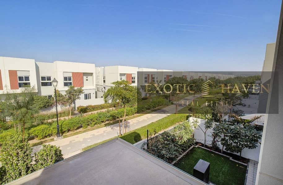 Upgraded 4BR | Green Belt | La Rosa 6