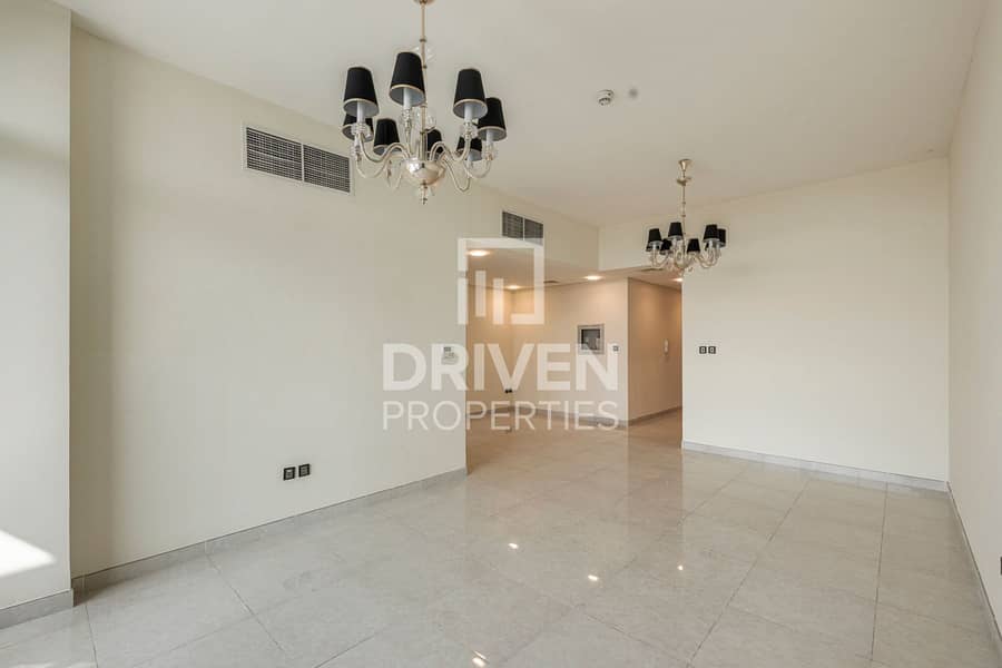 Elegant Apt | Community View | Prime Location