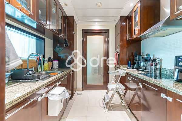 Near Metro I Spacious I Marina - Image 6