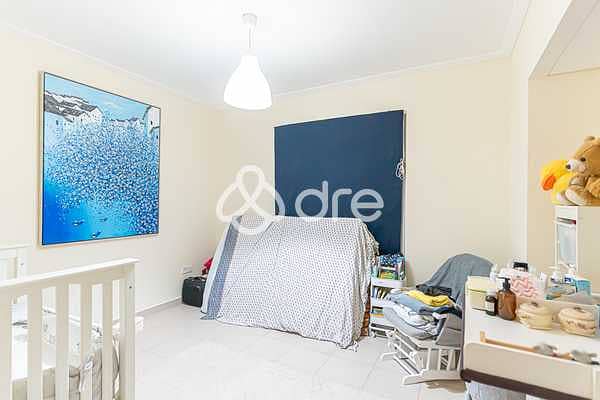 Near Metro I Spacious I Marina - Image 10