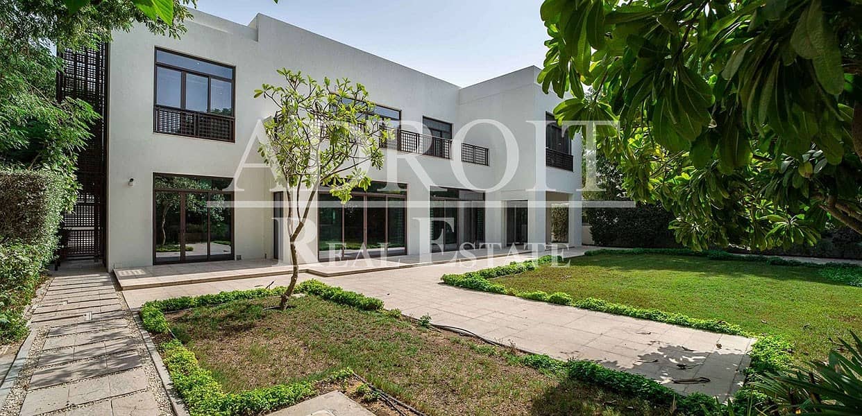 Brand New | Glamorous  6BR  Arabic Villa in District One