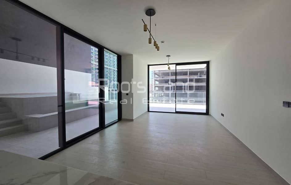 Unique Layout | Extravagant 2BR | Private Pool