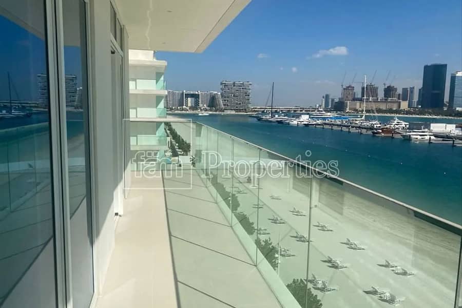 Luxury Living I Fully Furnished Available Med Dec