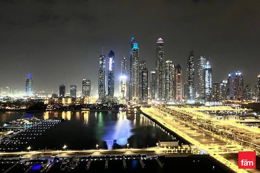 Luxury Living I Fully Furnished Available Med Dec - Image 15