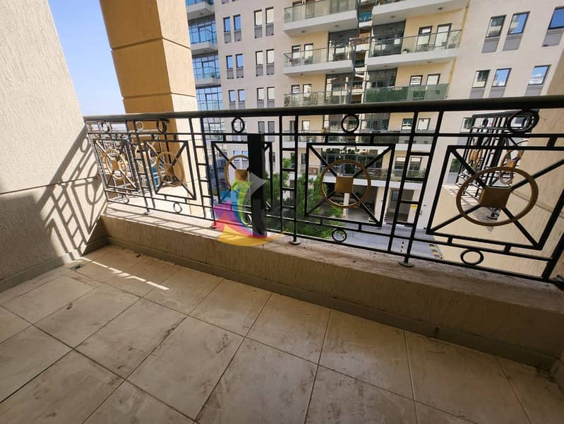 READY TO MOVE IN 1BR WITH BALCONY AND STUDY ROOM FOR 76K - Image 9