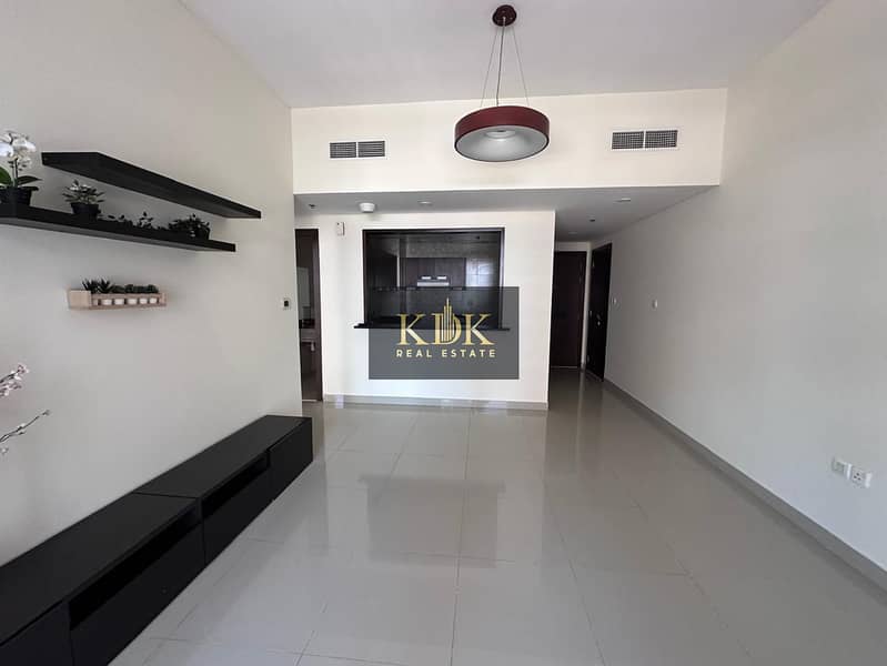 Modern Spacious | Chiller-free | Infinity Pool With Amazing Golf View