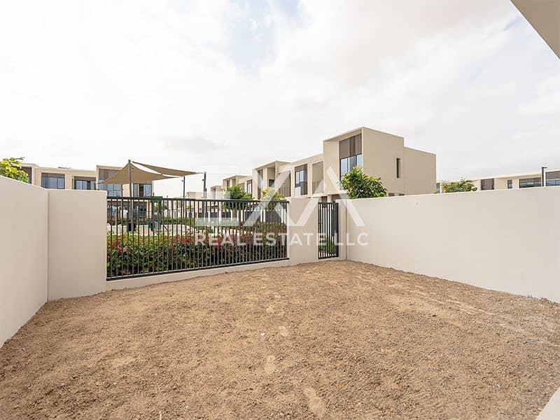 On the Park I Multiple Cheques I Ready to Move in - Image 18