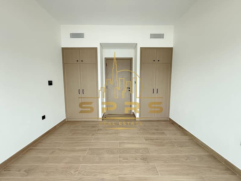 Elegant 5BR + Maid's Room | Lagoon Community | Brand New - Image 14