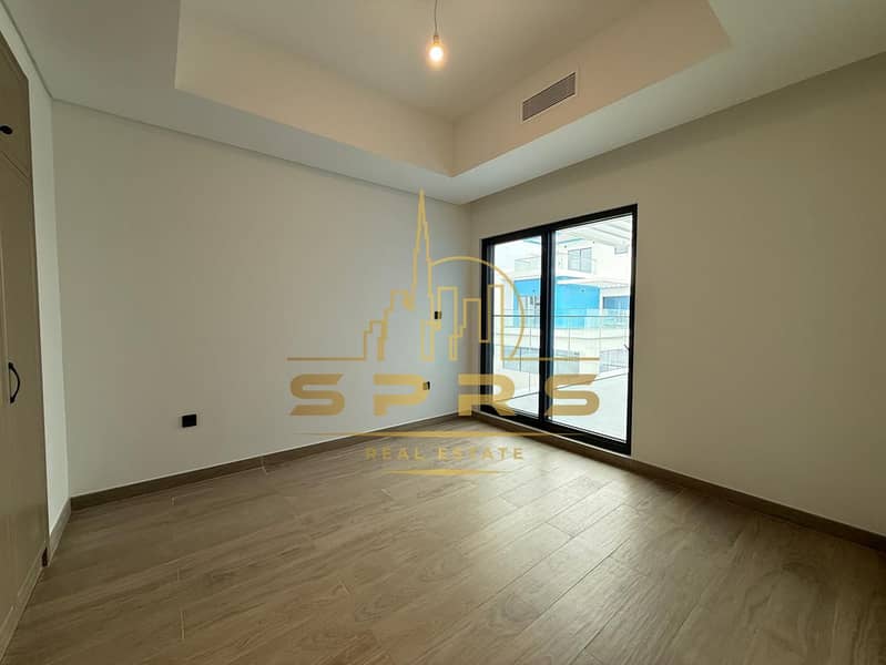 Elegant 5BR + Maid's Room | Lagoon Community | Brand New - Image 15