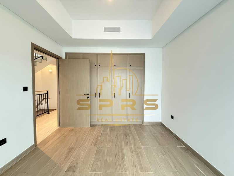 Elegant 5BR + Maid's Room | Lagoon Community | Brand New - Image 16