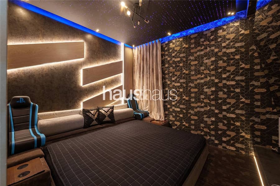 Single Row | 4 Bed | Extended and Upgraded | VOT - Image 13