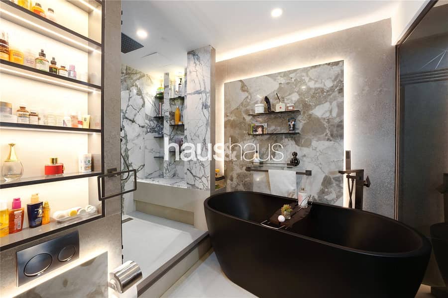 Single Row | 4 Bed | Extended and Upgraded | VOT - Image 25