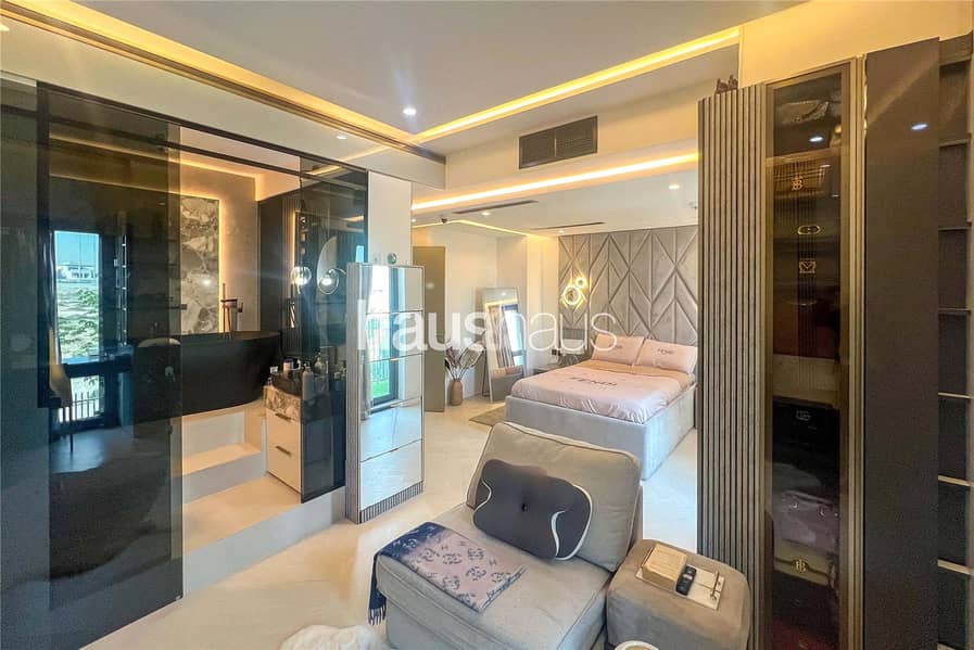 Single Row | 4 Bed | Extended and Upgraded | VOT - Image 29