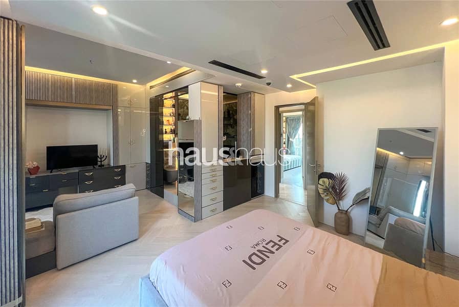 Single Row | 4 Bed | Extended and Upgraded | VOT - Image 32