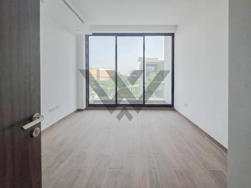 Brand New Park View|Single Row|Ready to Move|4BR - Image 10