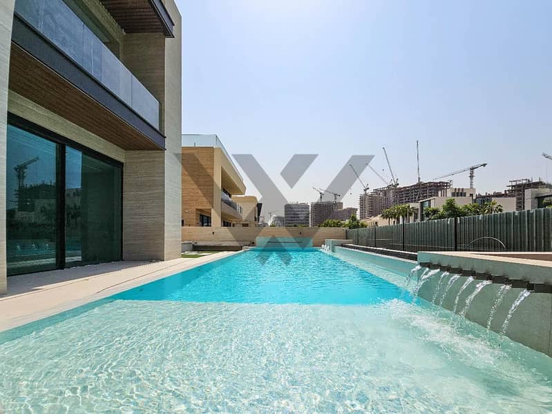 Best Deal|7-BR Custom Built Luxury Park Facing Villa in Parkways