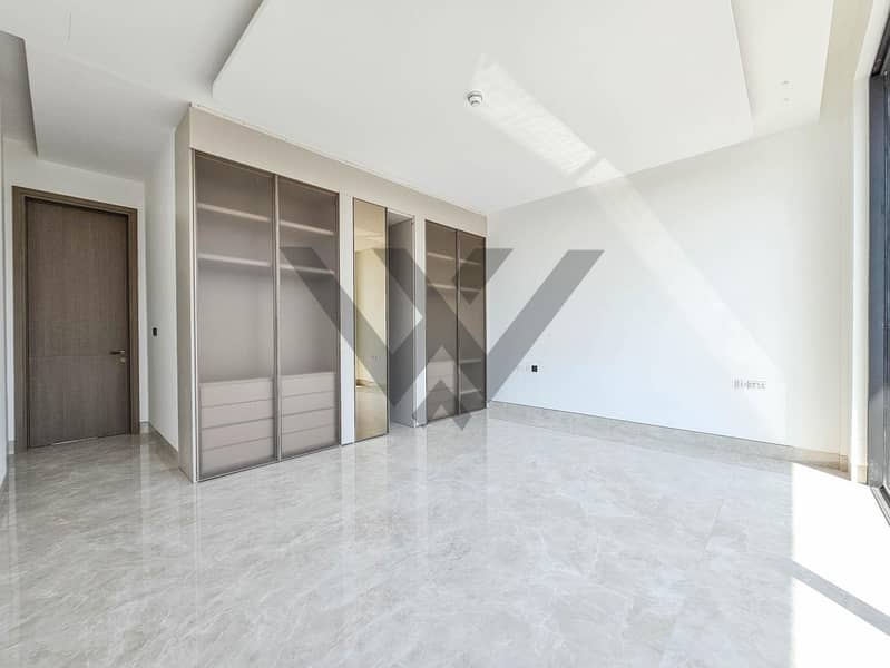 Best Deal|7-BR Custom Built Luxury Park Facing Villa in Parkways - Image 18