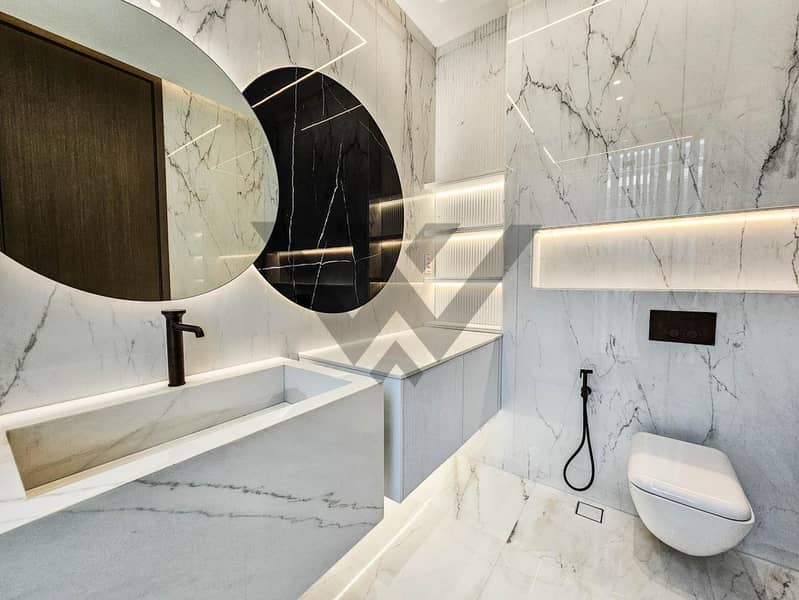 Best Deal|7-BR Custom Built Luxury Park Facing Villa in Parkways - Image 36