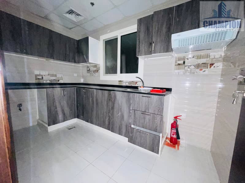 Ultra Spacious 1'BHK With Balcony+GyM+Parking L Rent Only 58K By 4/Payments | Near To Mosque - Image 8