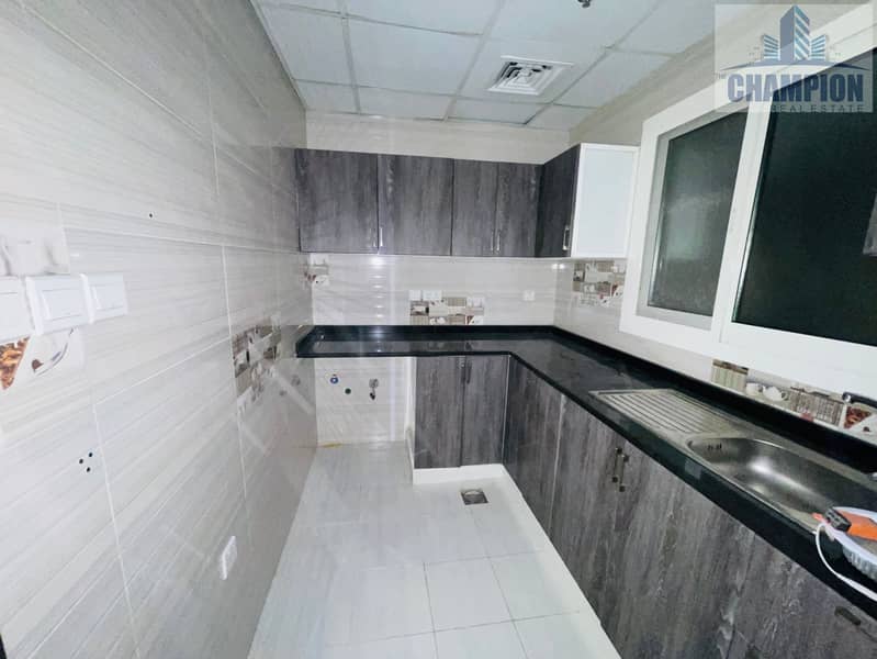 Ultra Spacious 1'BHK With Balcony+GyM+Parking L Rent Only 58K By 4/Payments | Near To Mosque - Image 9