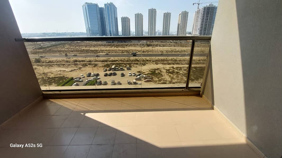 HIGHER FLOOR - FURNISHED STUDIO - AMAZING VIEW - READY TO MOVE - Image 8