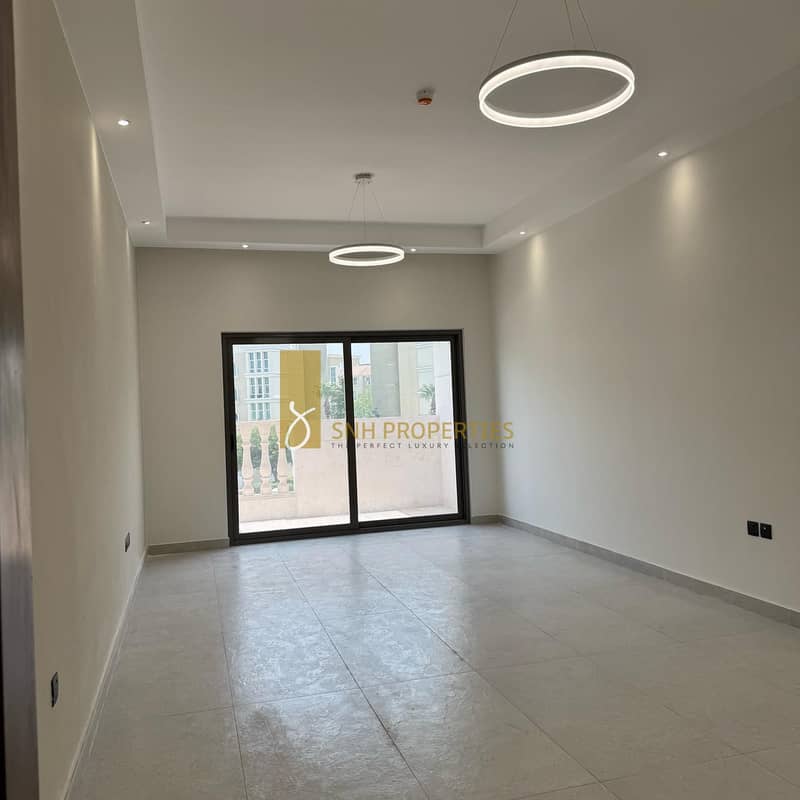 CHILLER FREE | NEAR TO METRO | READY TO MOVE