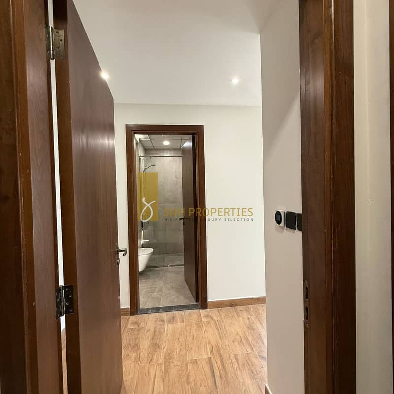 CHILLER FREE | NEAR TO METRO | READY TO MOVE