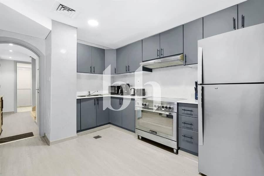 Lake backing | Upgraded | Furnished | Large Plot