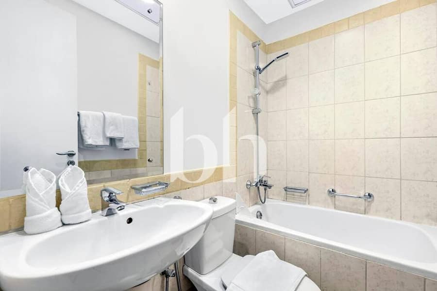 Lake backing | Upgraded | Furnished | Large Plot - Image 12