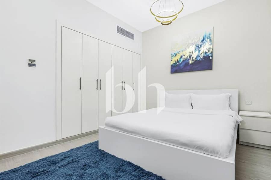 Lake backing | Upgraded | Furnished | Large Plot - Image 15