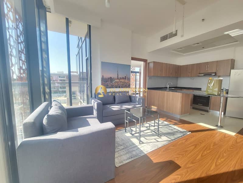 Corner Unit | Bright | Spacious