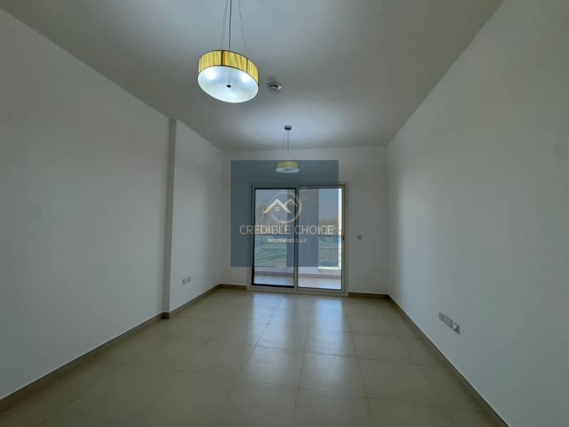 HUGE BALCONY | NEAR BUS STOP | NEAR METRO | POOL | VACANT | READY - Image 11