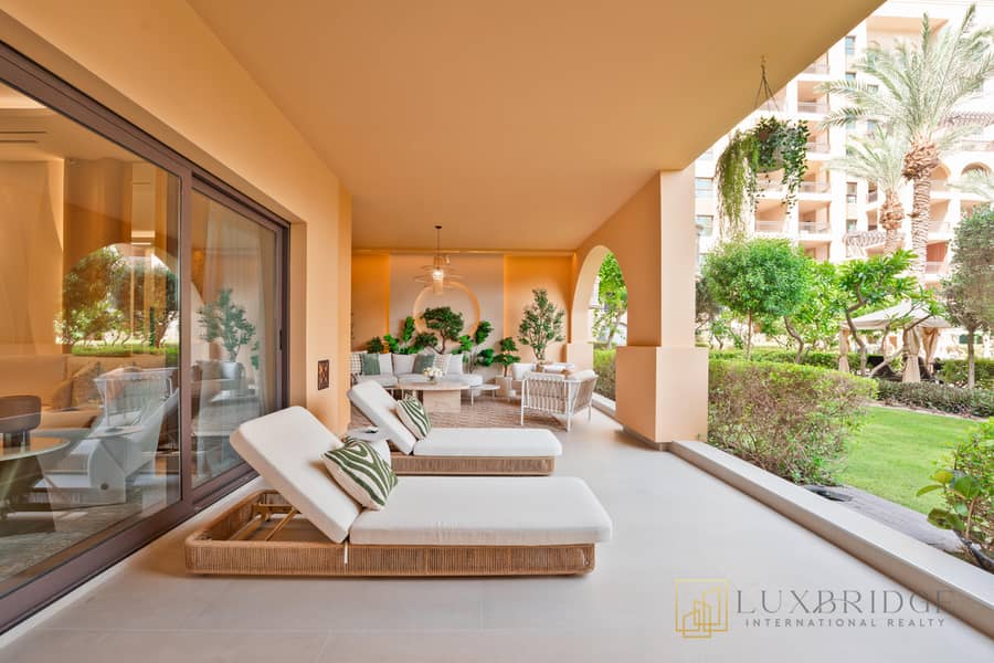 Pool level | Unfurnished | Large terrace
