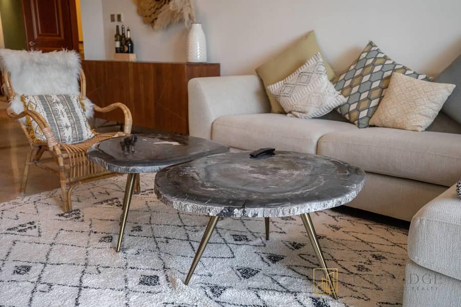 Pool level | Unfurnished | Large terrace