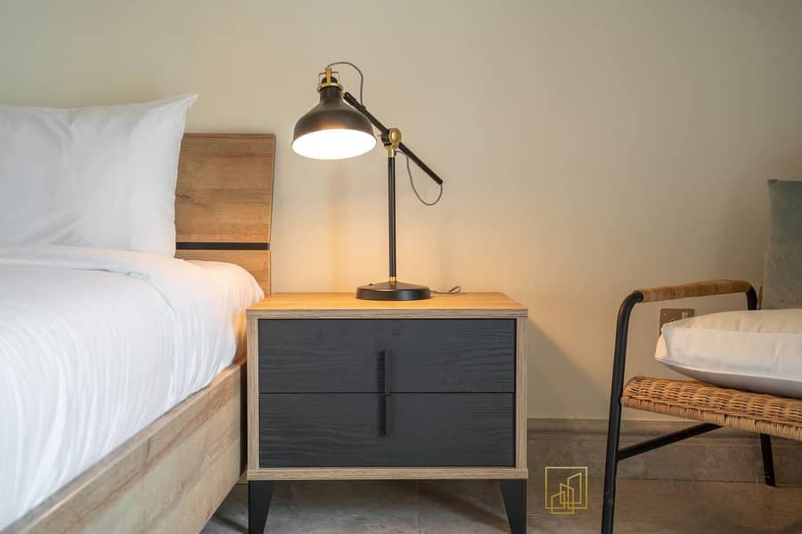 Pool level | Unfurnished | Large terrace - Image 11