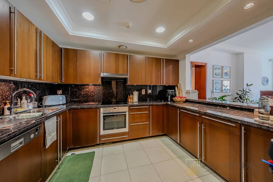 Vacant in February | Unfurnished | Sea View - Image 8