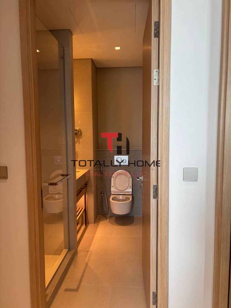 BRAND NEW | LAVISH | BURJ AND FOUNTAIN VIEW l MULTIPLE OPTIONS - Image 18