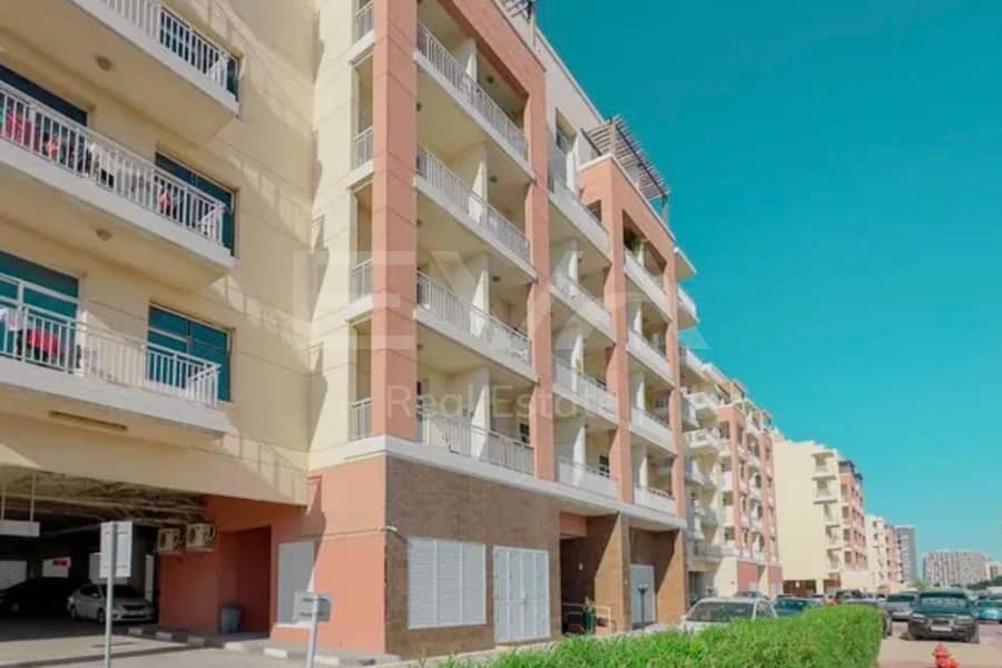 Unfurnished | Community View | Vacant