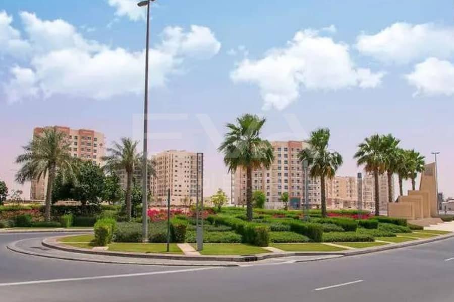 Unfurnished | Community View | Vacant - Image 12