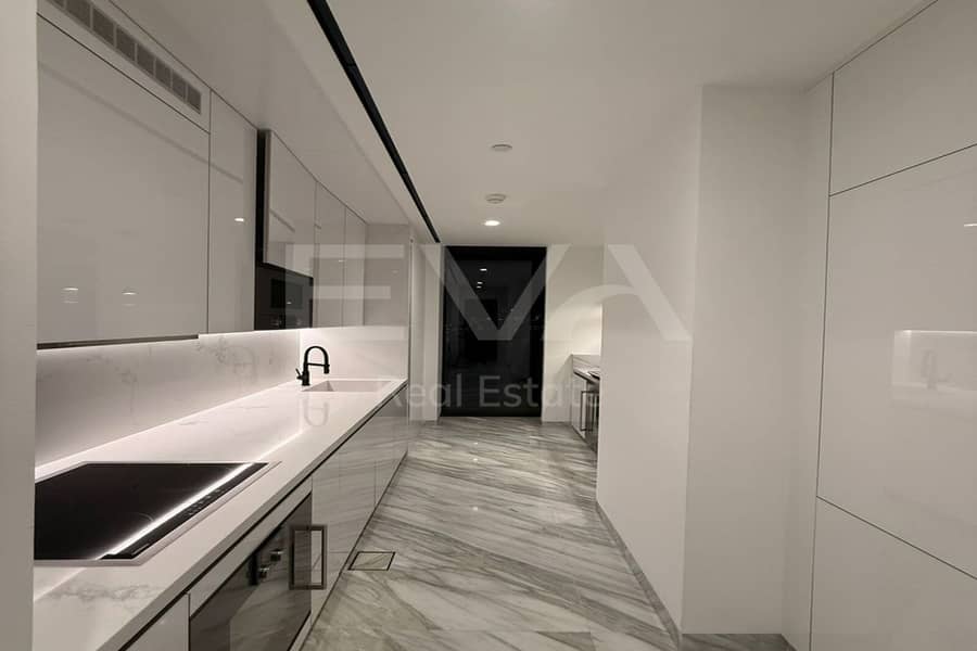 Luxury 2BR Apartment | Palm View | Upgraded - Image 13