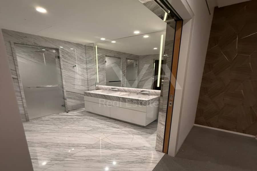 Luxury 2BR Apartment | Palm View | Upgraded - Image 14