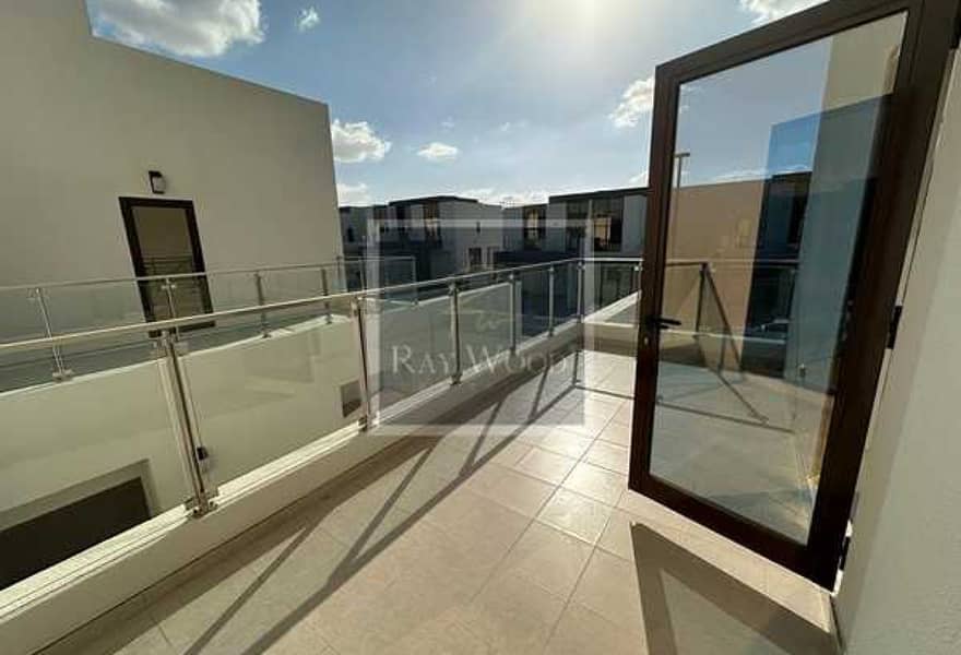 4-Beds For Sale | Spacious lay out | Good Location - Image 20