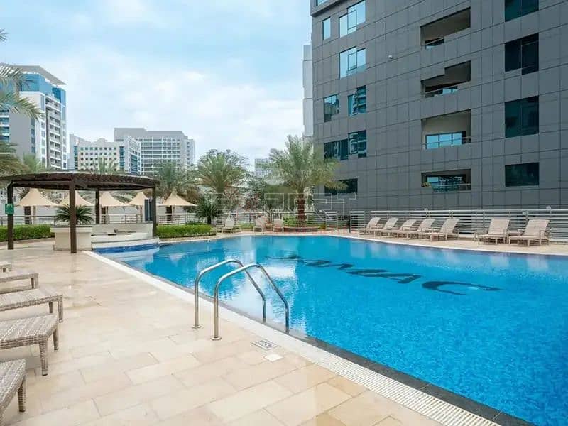 Pool & Park View | Fully Furnished | Stylish 1BHK - Image 12