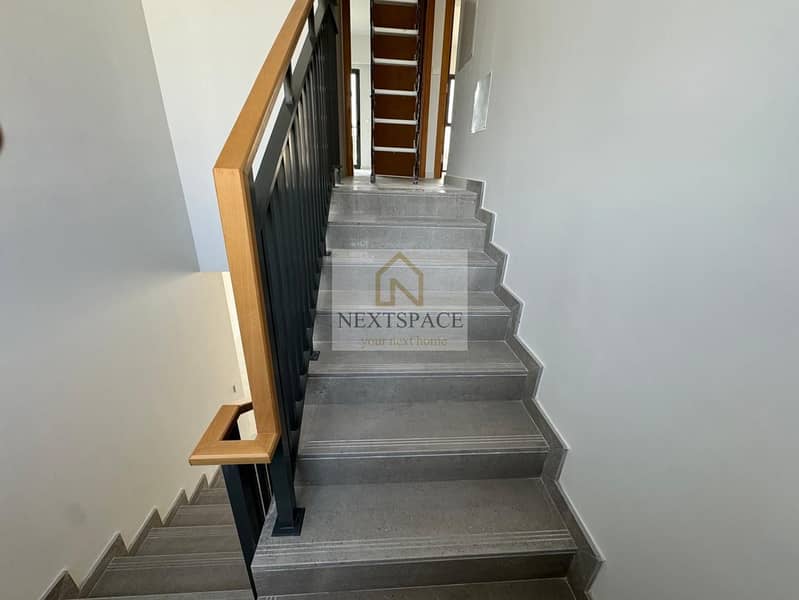 3BR+Maid’s Townhouse Villa For Rent in Villanova La Rose 5