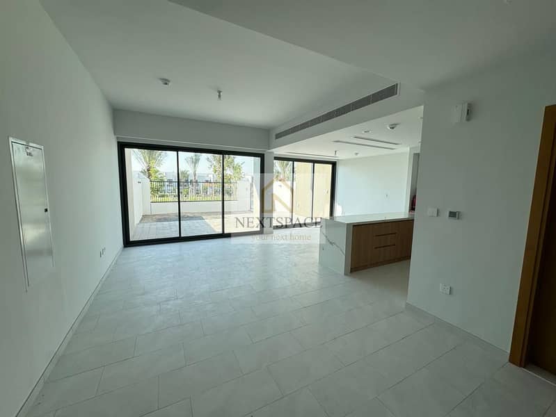 3BR+Maid’s Townhouse Villa For Rent in Villanova La Rose 5 - Image 9