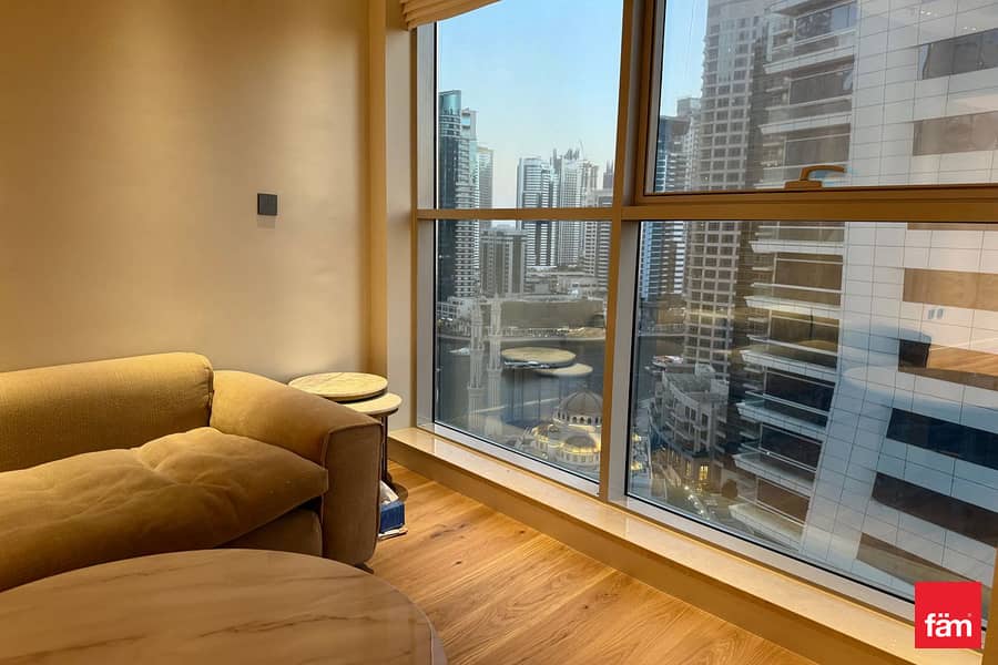 Highend Upgraded | Corner Unit| Landmark View - Image 6