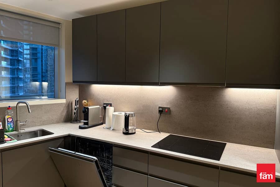 Highend Upgraded | Corner Unit| Landmark View - Image 8