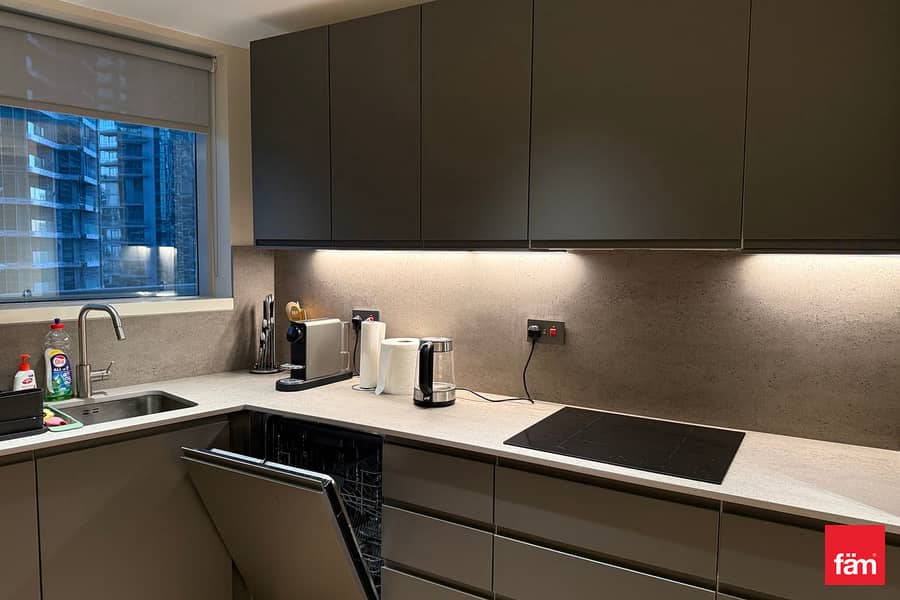 Highend Upgraded | Corner Unit| Landmark View - Image 9